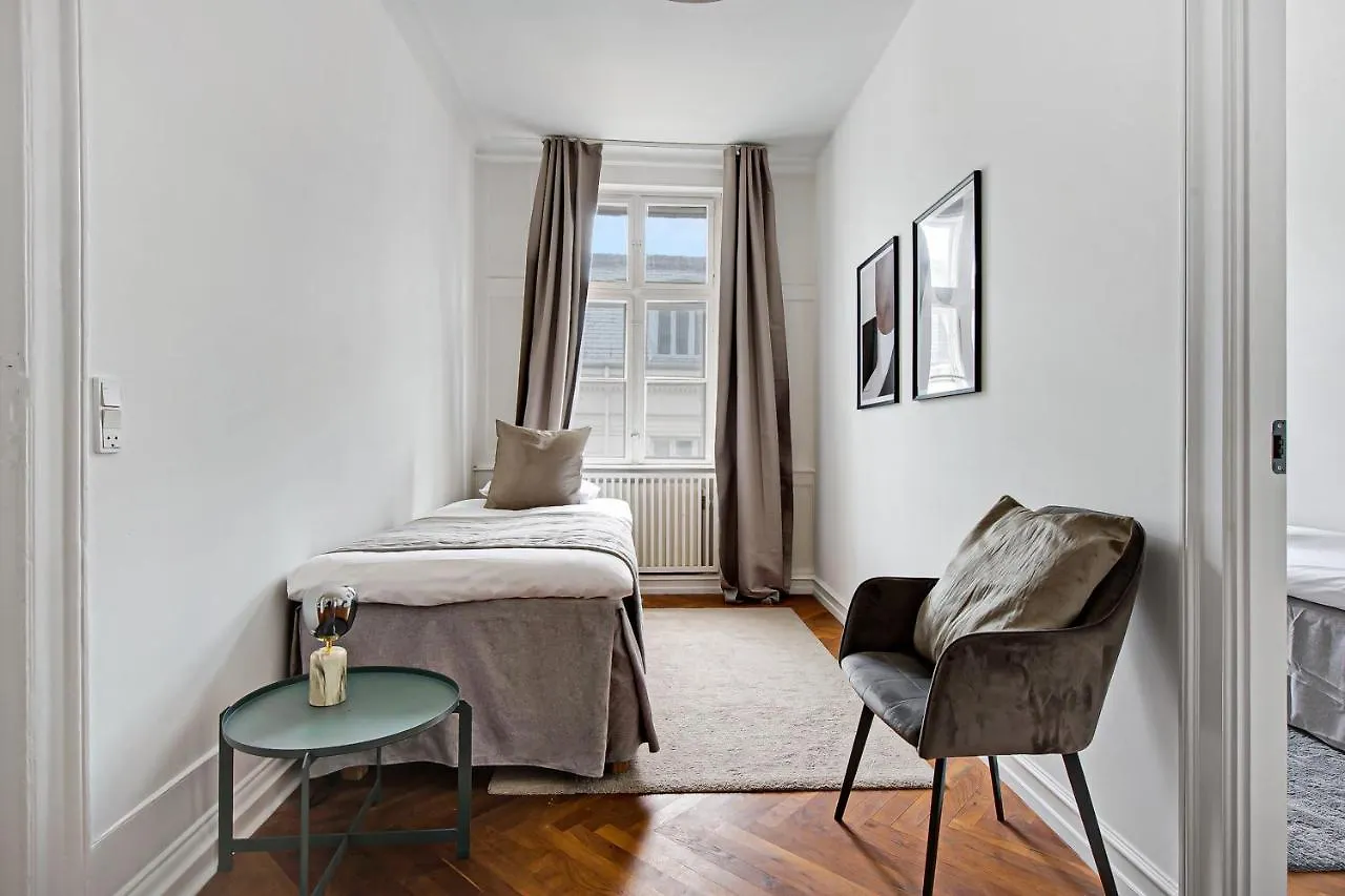Sanders Square - Spacious Six-Bedroom Apartment Near Amalienborg Copenhagen 0*,