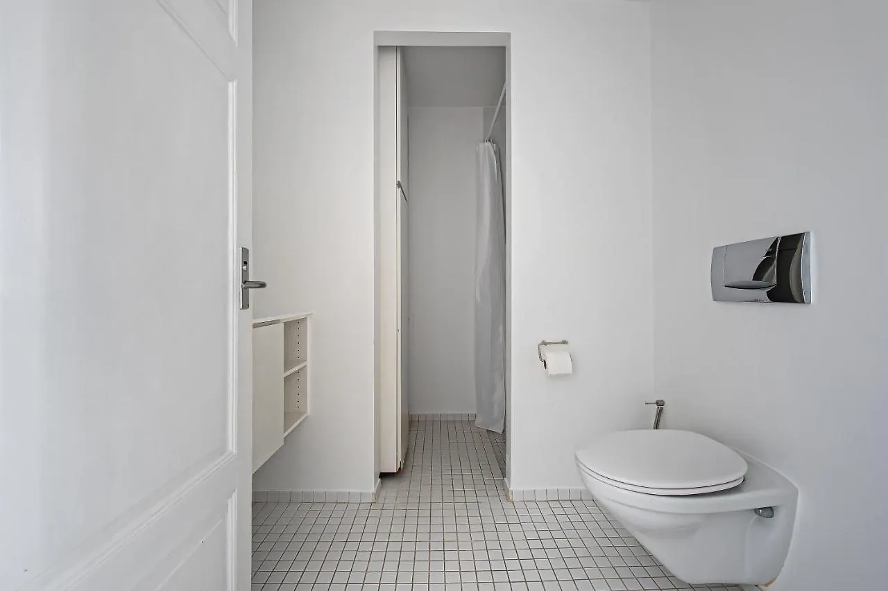 Sanders Square - Spacious Six-Bedroom Apartment Near Amalienborg Copenhagen